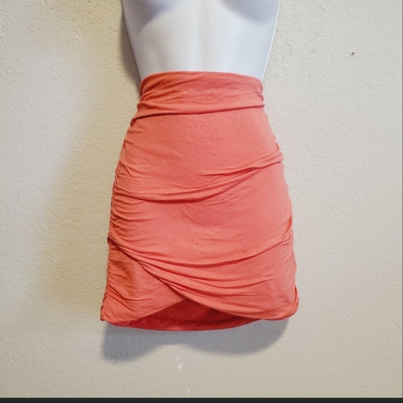 Free People Dresses & Skirts - Free People She's All That Pink Coral Mini Skirt  - Size Large Runched Sides